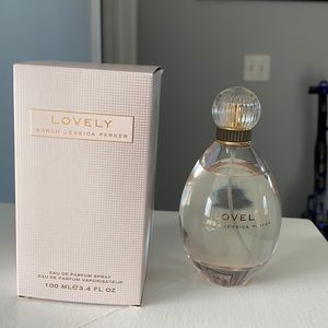 Lovely Perfume by Sarah Jessica Parker